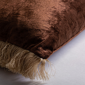 Подушка Zaid коричневого цвета 