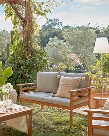 Садовый комплект Vilma из дивана, 2 стульев и журнального столика