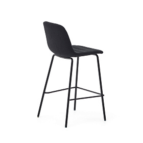 Полубарный стул Zunilda из черной синели и стали с матовой черной отделкой, высота сиденья 65 см.