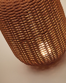 Saranella Большая переносная настольная лампа из коричневого искусственного ротанга