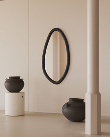 Magrit Зеркало в раме из массива мунгура с черной отделкой Ø 60 x 110 см