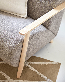 Кресло Meghan из серой ткани букле с ножками из массива ясеня с натуральной отделкой